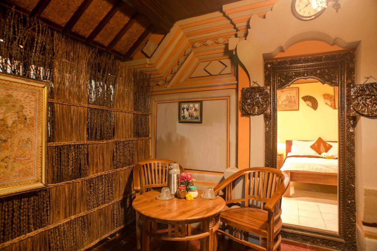 Kamar Suci House Hotel Ubud  Exterior photo