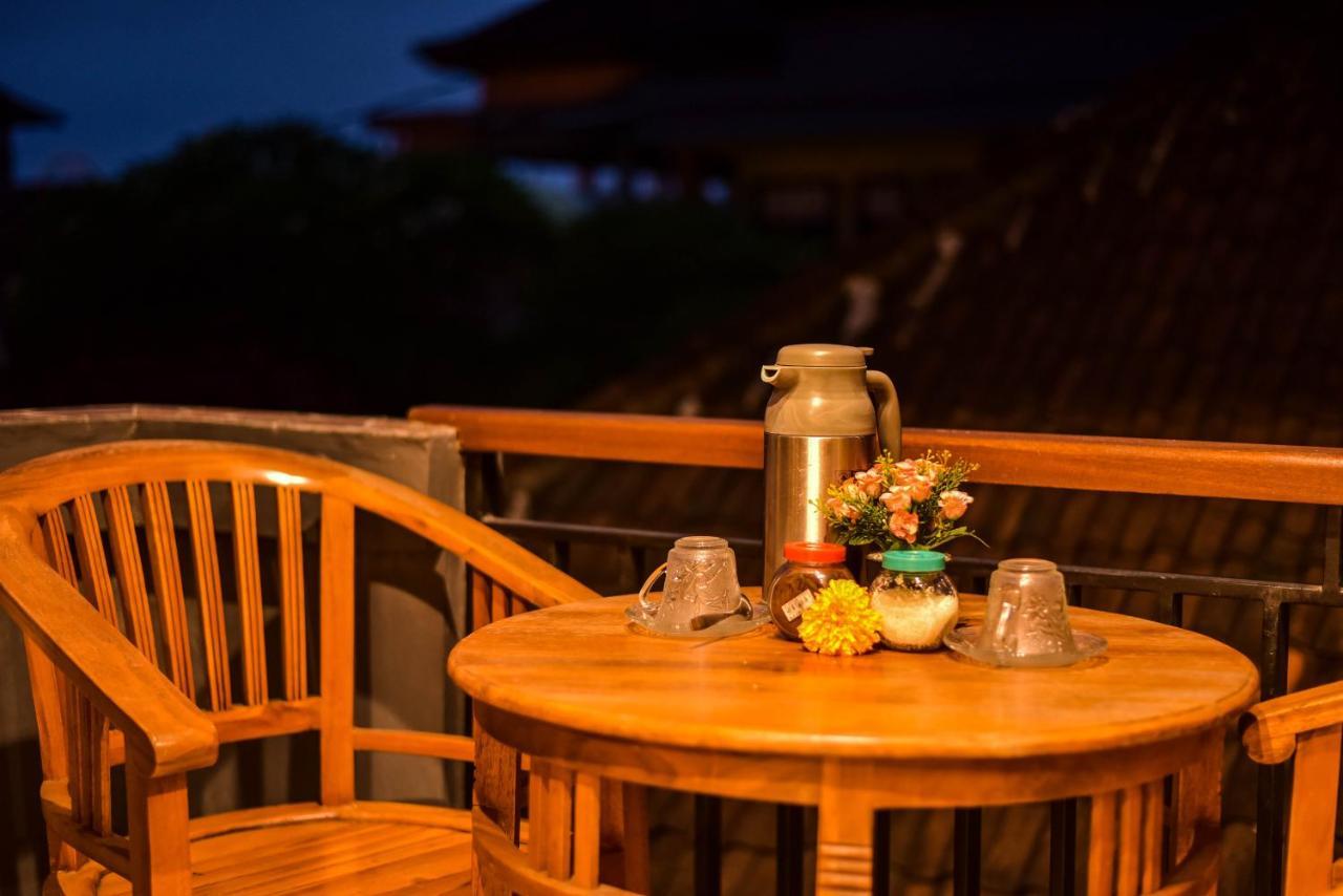 Kamar Suci House Hotel Ubud  Exterior photo
